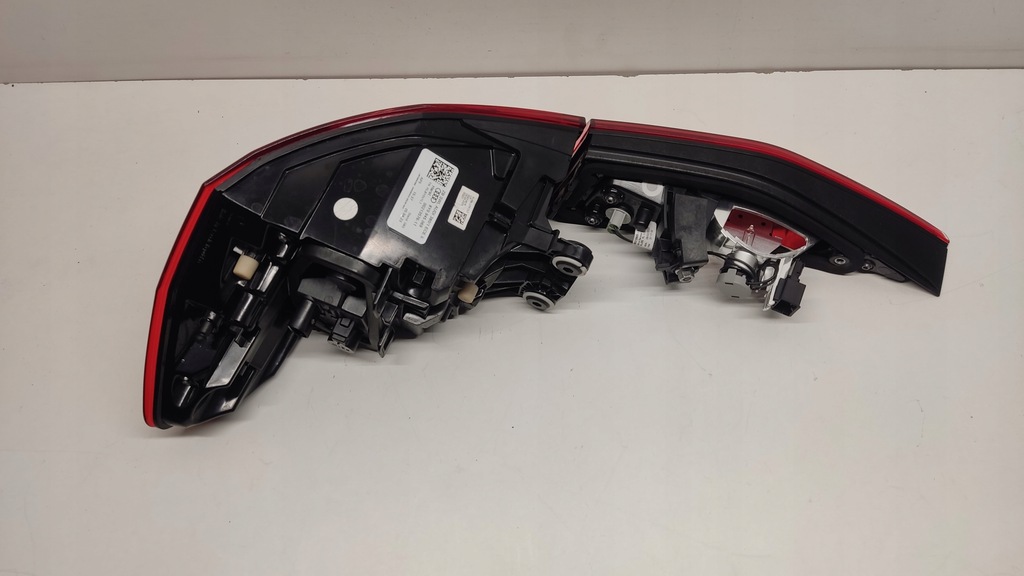 фото №7, Audi a3 8y0 лампа задние левая led левый задняя крышка багажника крыло