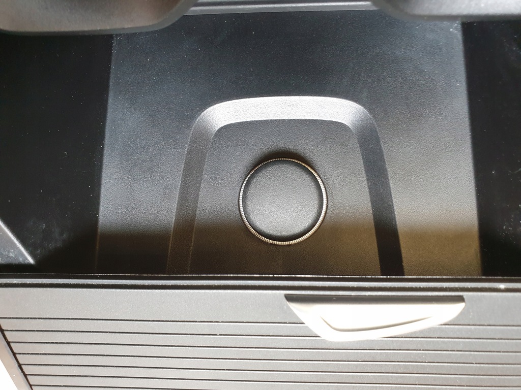 фото №10, Кронштейн na чашки бардачок підсклянник роз'єм 12v шторка bmw x1 f48 x2 оригінальний номер eu