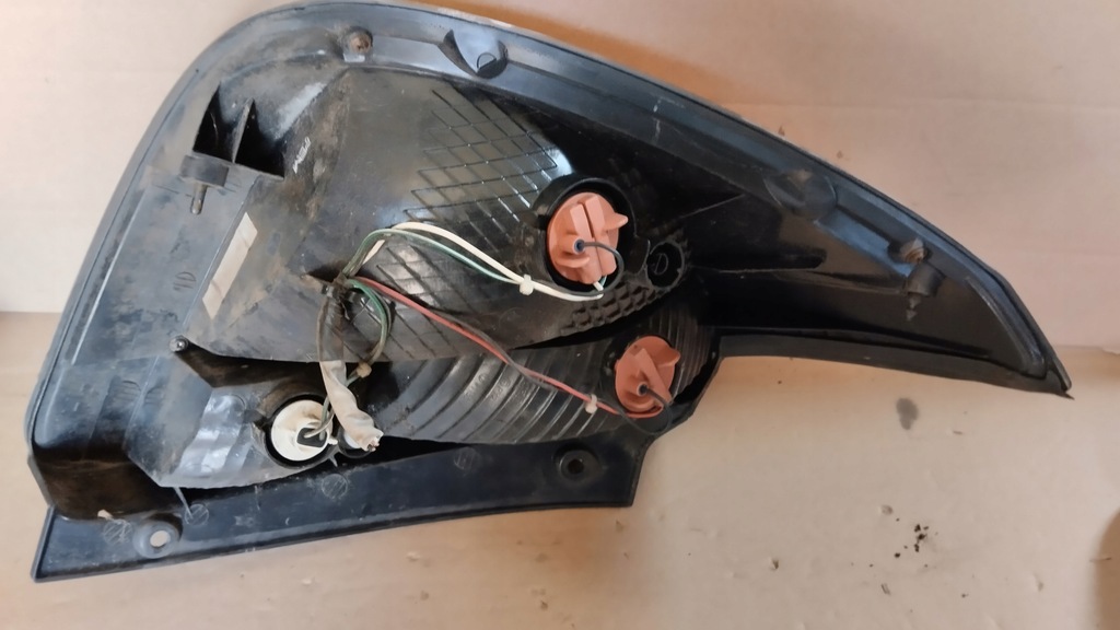 фото №5, Лампа правая задняя задняя kia rio ii 2