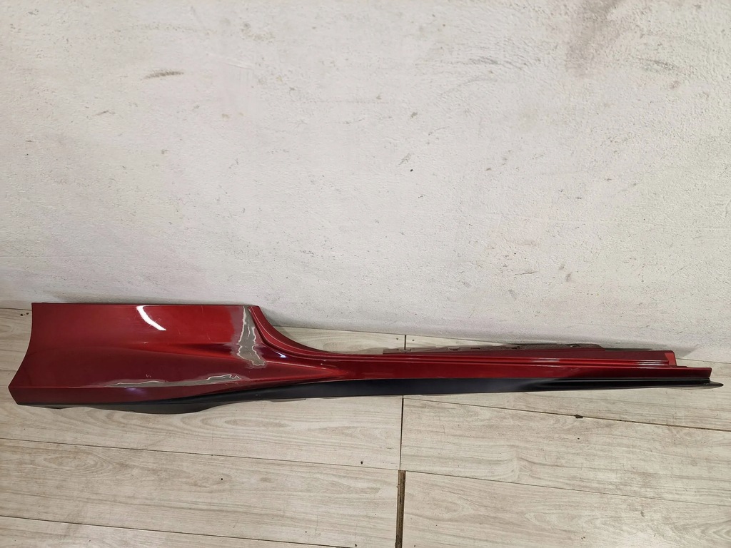 фото №1, Ferrari f8 tributo права молдинг поріг поріг правий