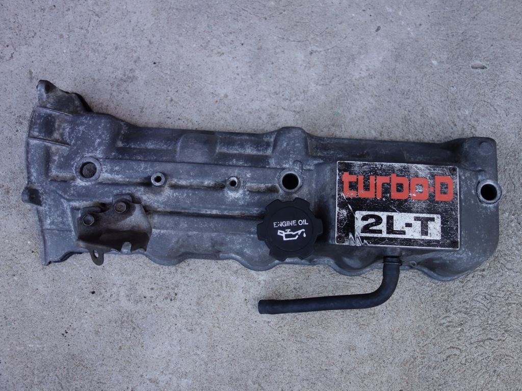 Купити Toyota land cruiser lj70 2,4td 2l-t кришка клапанів