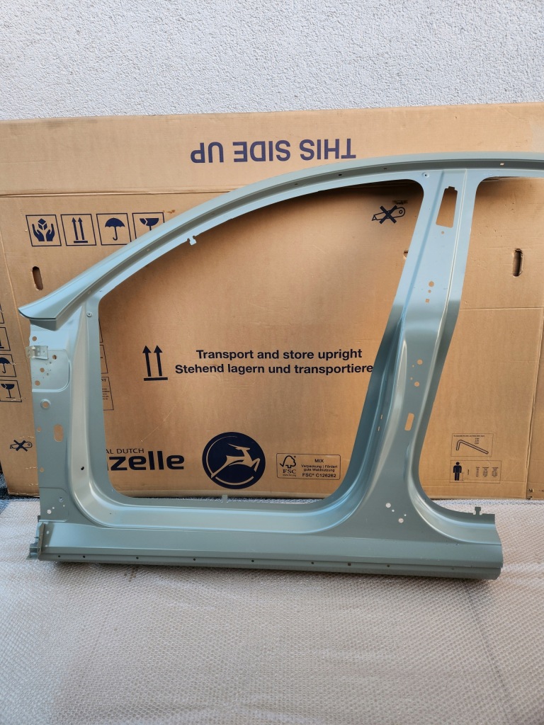 Tesla model y порог стойку левая 20- Цена