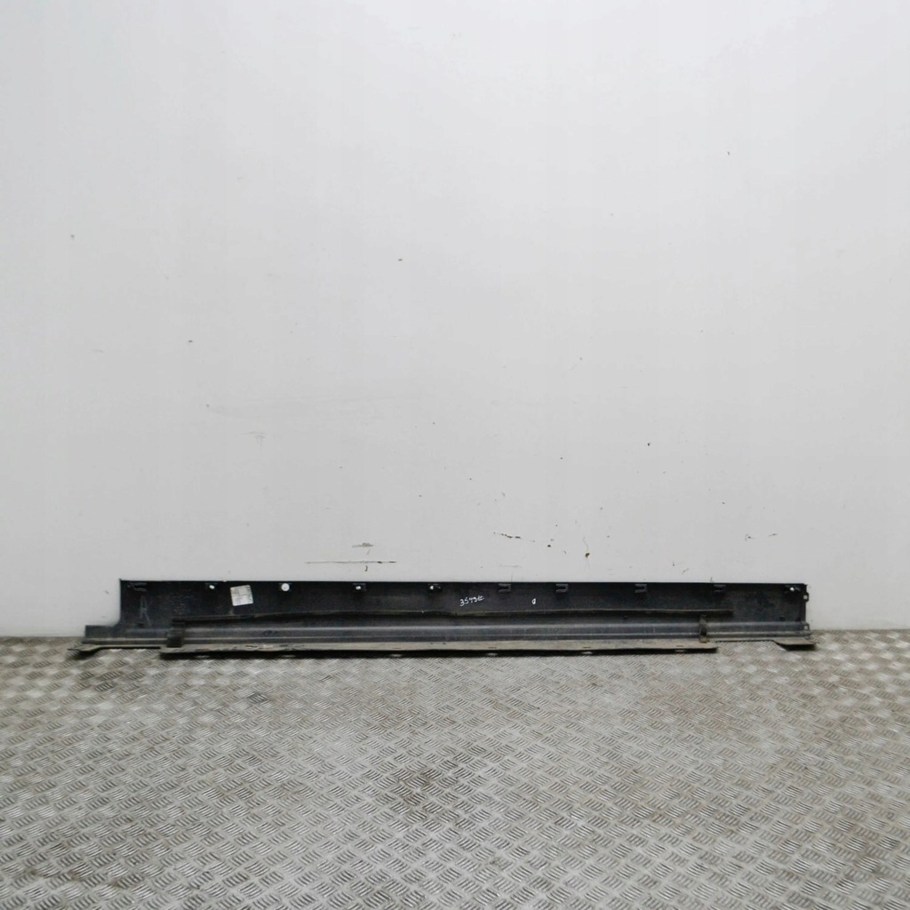 фото №2, Land rover range rover sport l494 2017 правая сторона порог