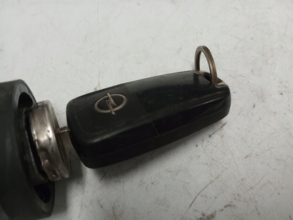 фото №7, Opel astra iv j замок зажигания ключ pilot петля иммобилайзер 20939745 13500157 europa
