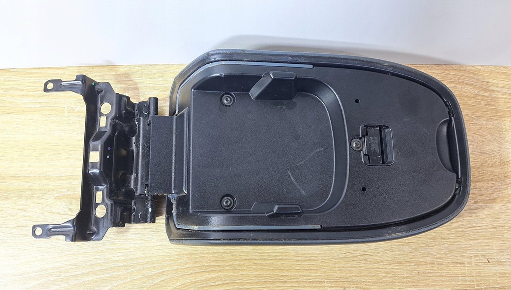 фото №3, Ford grand c-max mk2 2010- подлокотник #