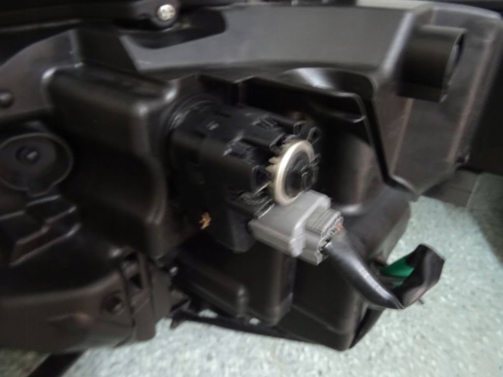 фото №10, Mazda cx5 ii 17- лампи передні led ліва + права