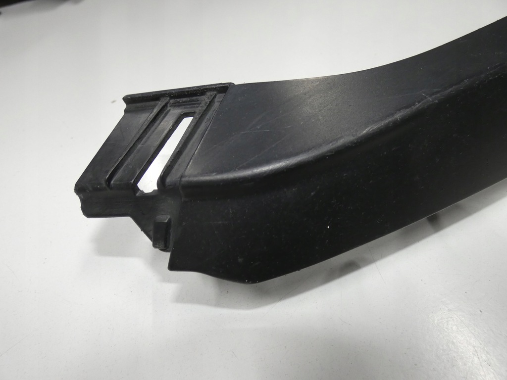 фото №10, Накладка-спойлер бампера передний правый lexus rx 668.