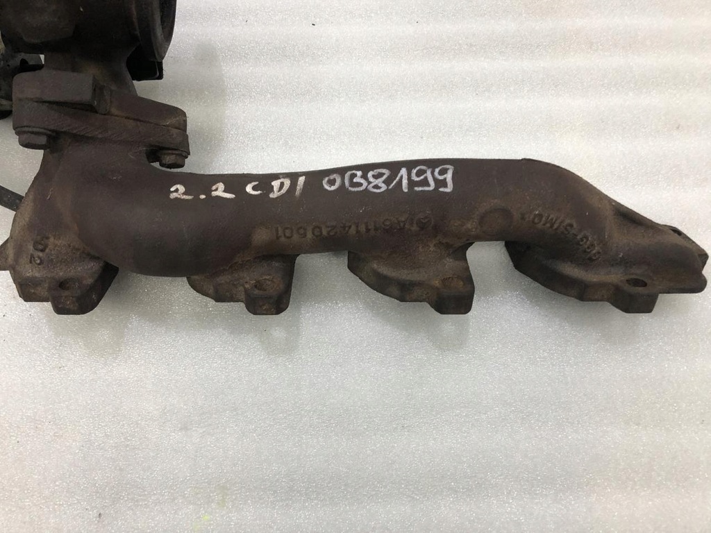 фото №1, Молдинг порог правая mercedes w204 2046860036