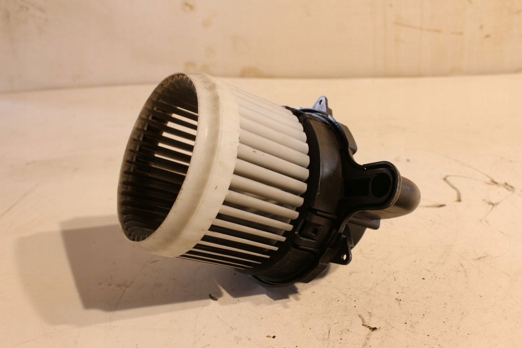 фото №7, Вентилятор воздуходувка отопителя renault zoe