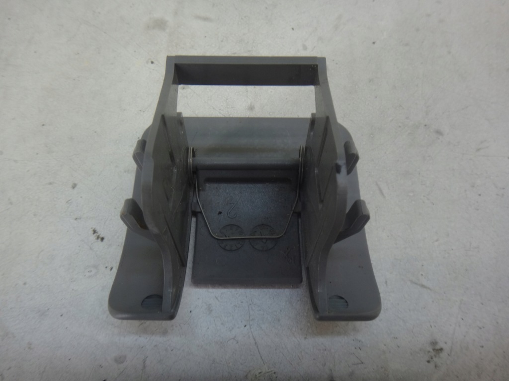 фото №3, Заглушка захист сидіння задня isofix bmw e61 сіра сіра