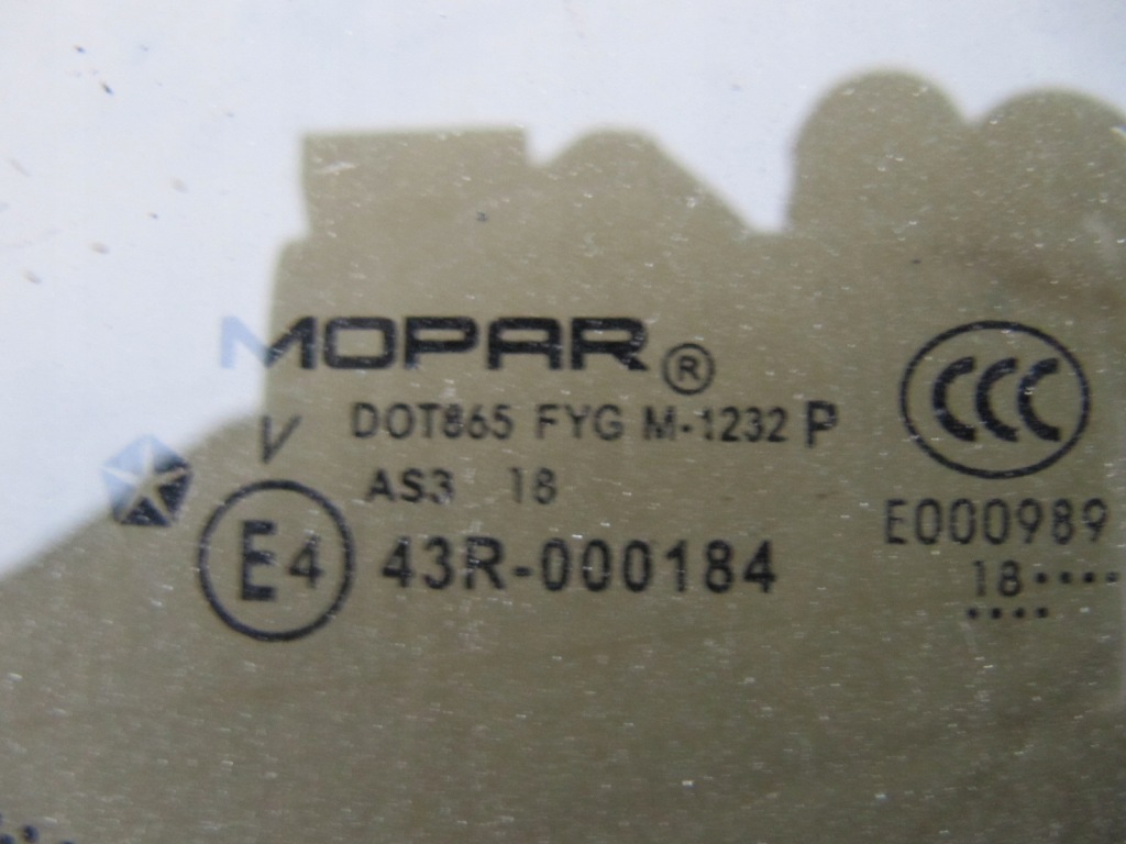 Chrysler pacifica 2017 17r скло кузовна задній ліва правий задня w крила Київ