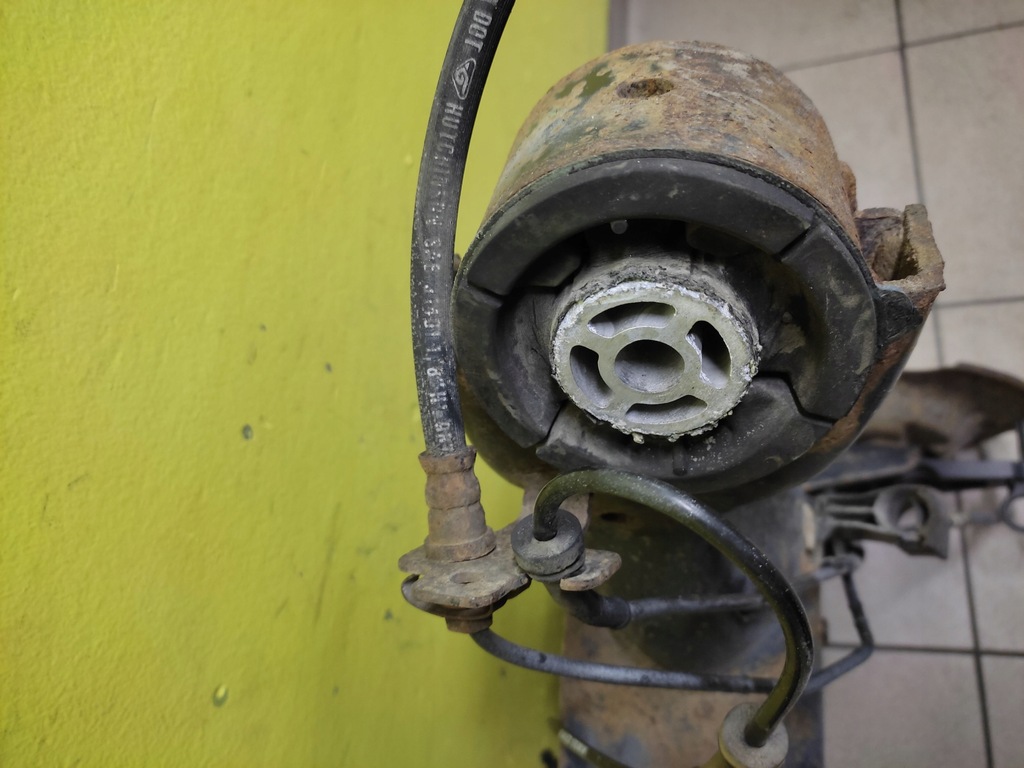 фото №7, Peugeot partner 1.6 hdi балка підвіска задня