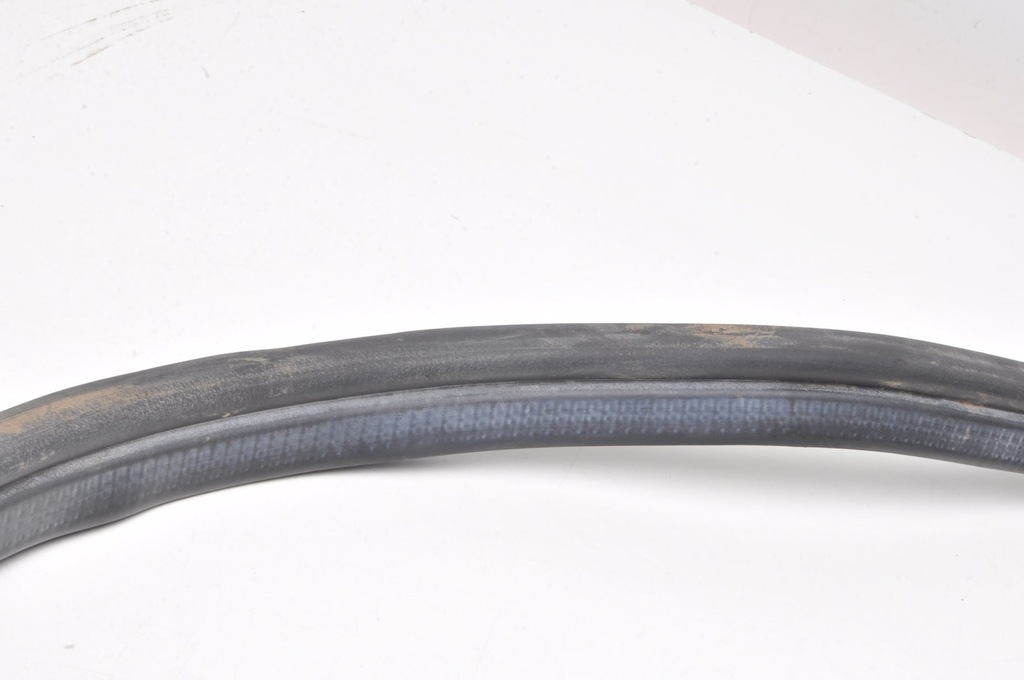 фото №7, Aston martin vantage 4.7 прокладка багажника