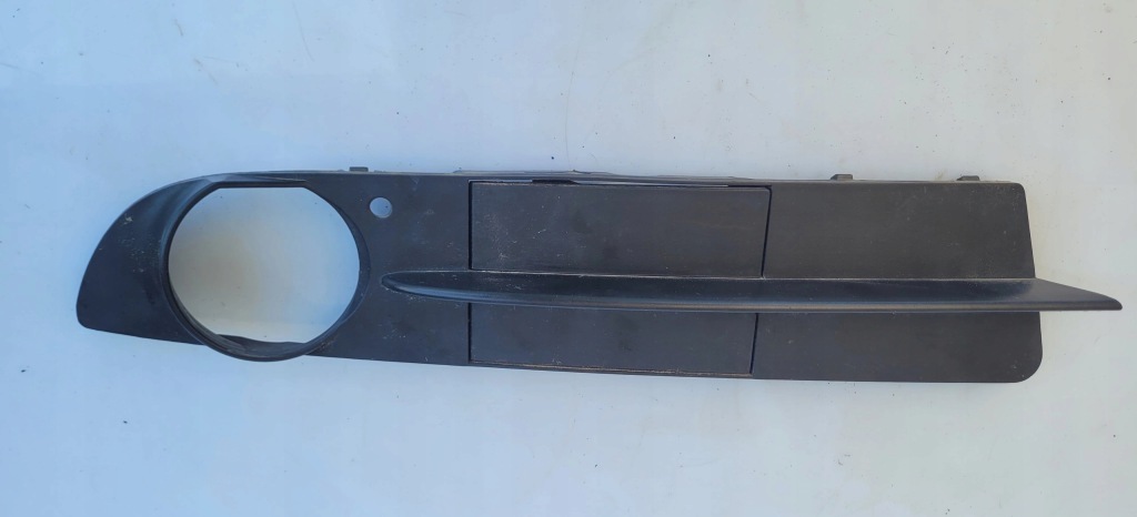 Купить Решётка решётка  заглушка бампера правая bmw e60