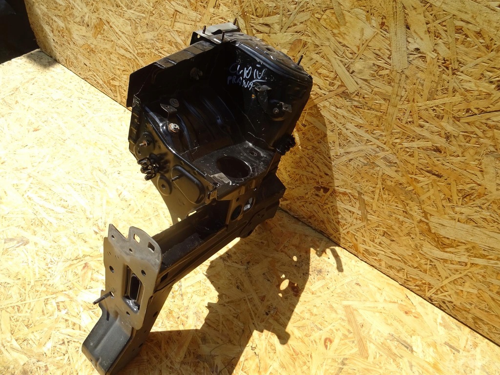 фото №1, Renault clio iv лонжерон правая