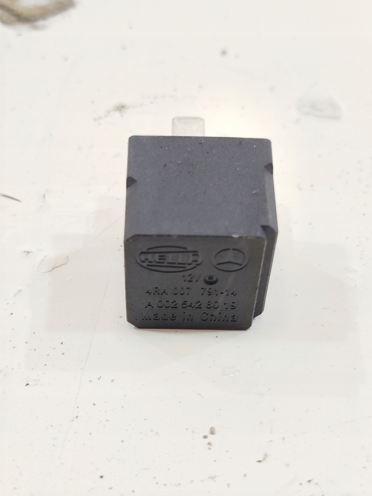 фото №1, Реле mercedes w205 a0025428019
