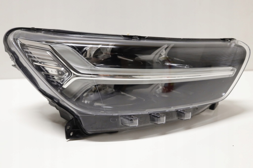 Купить Фара volvo xc40 xc 40 2 full led 2017- правый  перед