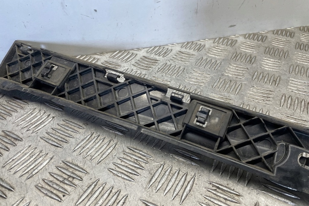 фото №7, Задние левая кронштейн порог bmw 4 coupe f32, f82 7285795 3.0l дизель 230kw