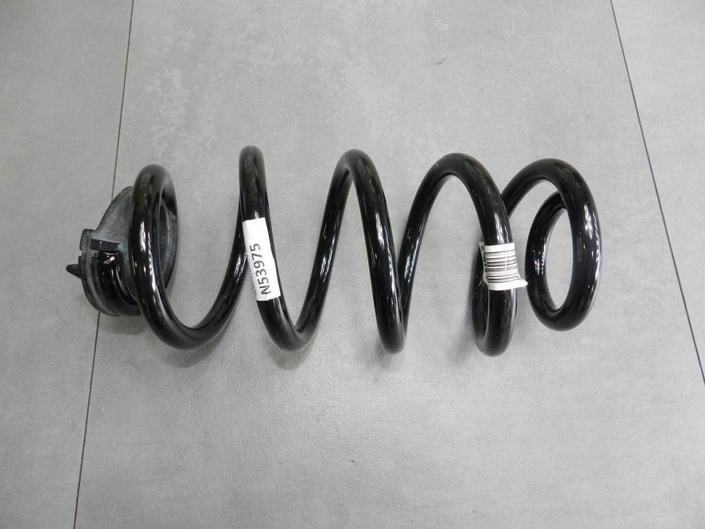 фото №1, Bmw 2 gt f46 218i пружина задняя