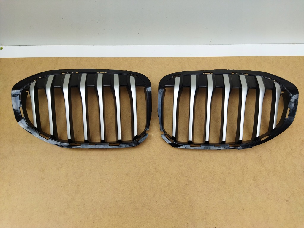 фото №1, Bmw 1 f40 19-22 решётка радиатора решётка радиатора решётка радиатора правая