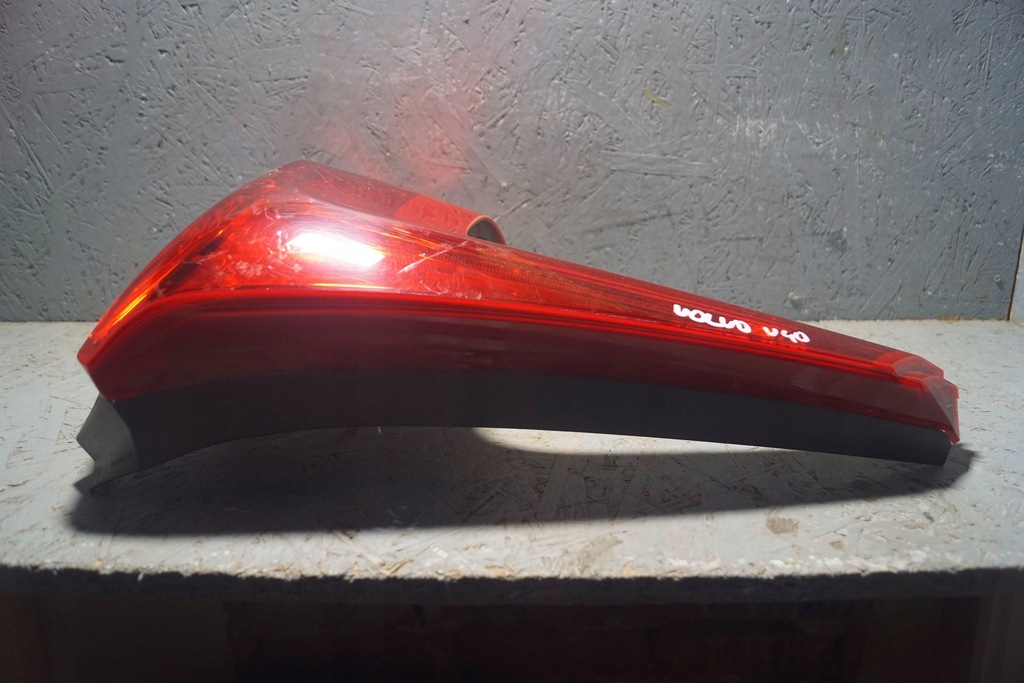 фото №14, Volvo v40 ii лампа лівий задня s2045