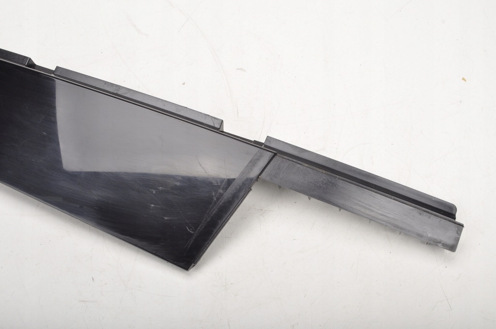 фото №8, Volvo xc40 ii молдинг правый перед вертикальная 31448392