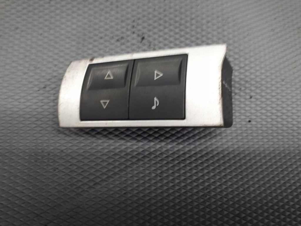 фото №6, Перемикач радіо chrysler 300c