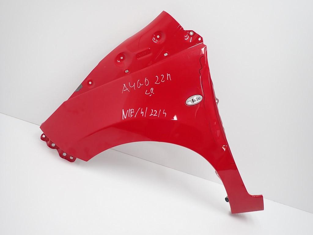 фото №1, Крыло левый перед оригинал toyota aygo ii 22r