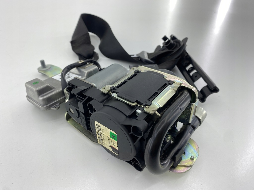 фото №6, Pas безопасности правый перед mercedes-benz w204 - комплект