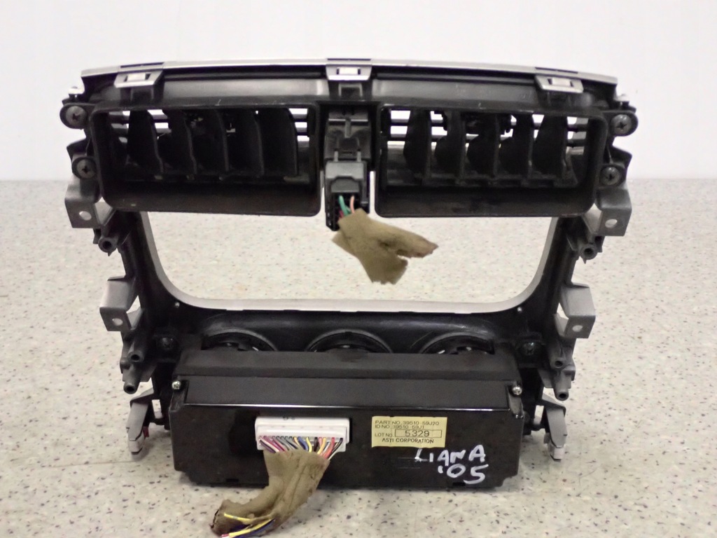 фото №5, Suzuki liana 02-07 панель управление обдув рамка