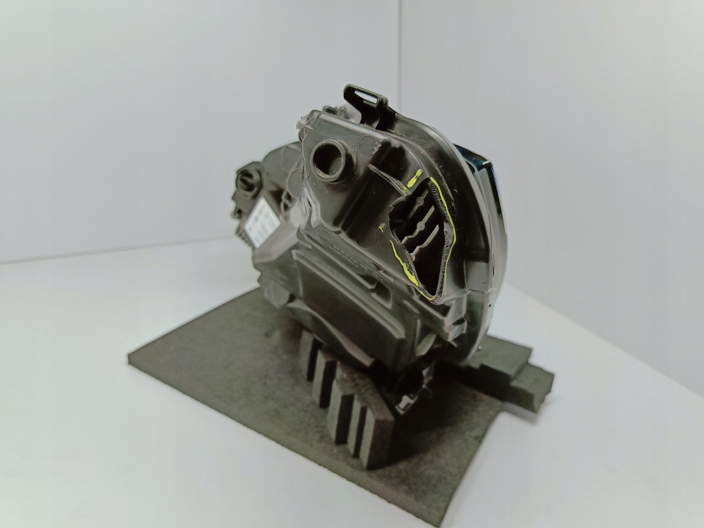 фото №12, Tesla model 3 m3 lift y my 20- лампа права перед full led eu 1514953-00-d