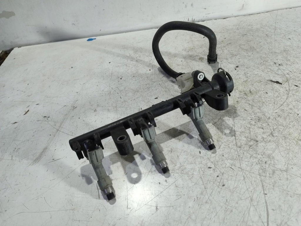 фото №1, Молдинг впрыскная форсунки toyota aygo 1.0 23250-00010