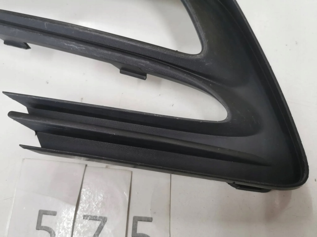 Решётка бампера передний opel mokka x левая 575. в Украине