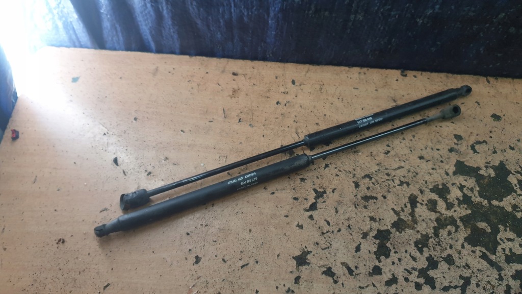 фото №1, Fiat bravo ii амортизаторы крышки задняя задние комплект