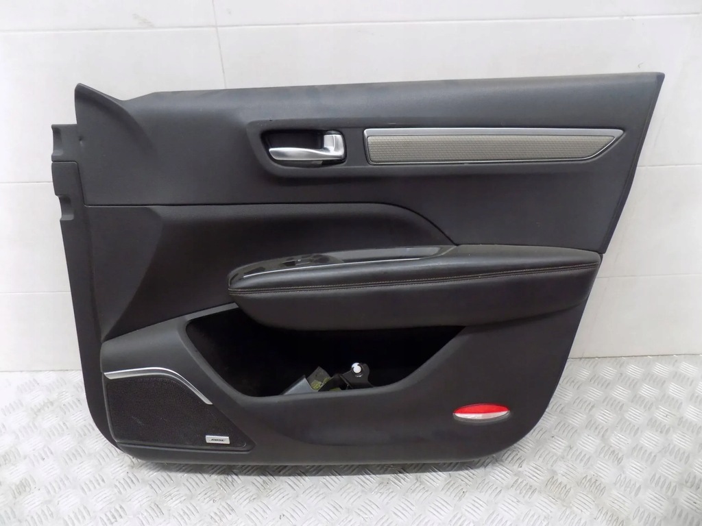 фото №1, Renault koleos ii 2016- обшивка оббивка двері перед права europa