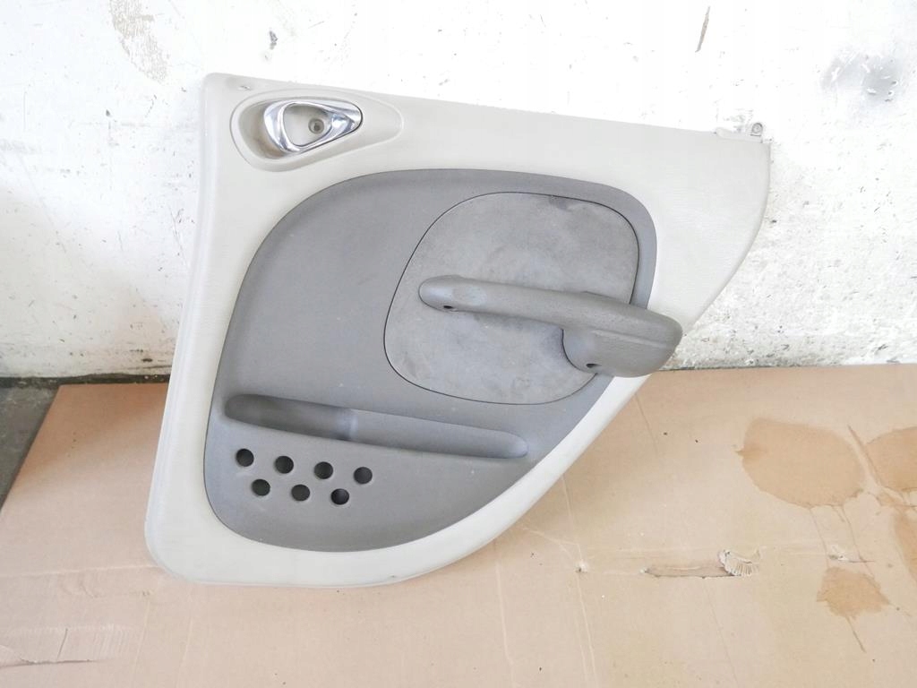 фото №1, Обшивка оббивка права задня chrysler pt cruiser 5d