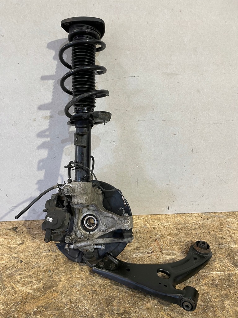 фото №5, Volvo xc40 поворотный кулак правый перед амортизатор рычаг суппорт комплект