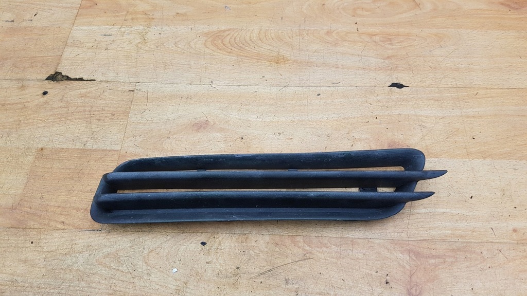 фото №1, Решётка бампера перед левая volvo s60