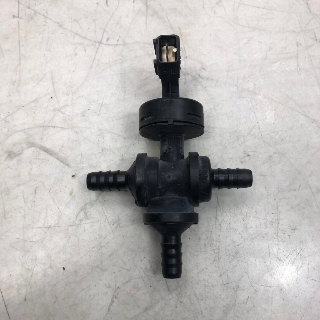 фото №1, Электроклапан вакуумa v70 iii xc70 iii s80 ii v60 i s60 ii