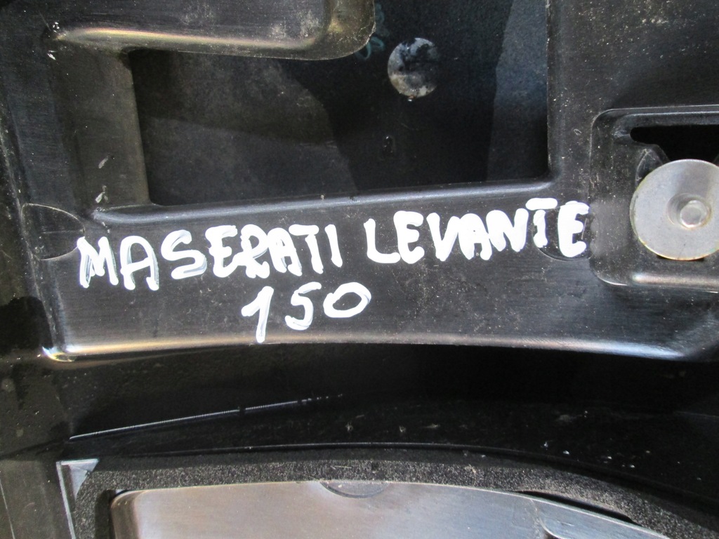 фото №7, Накладка крышки задняя maserati levante 670042733