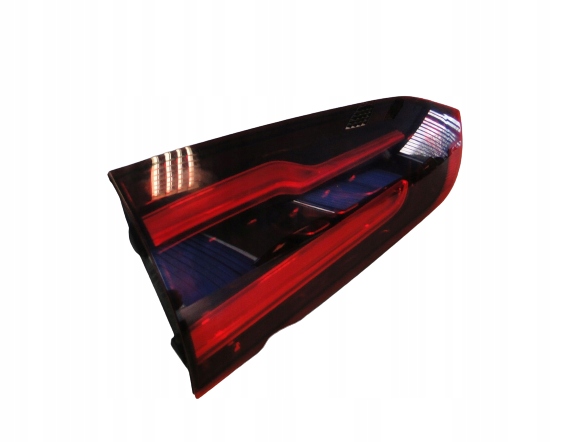 фото №1, Mercedes b 247 w247 лампа задня права w кришка led