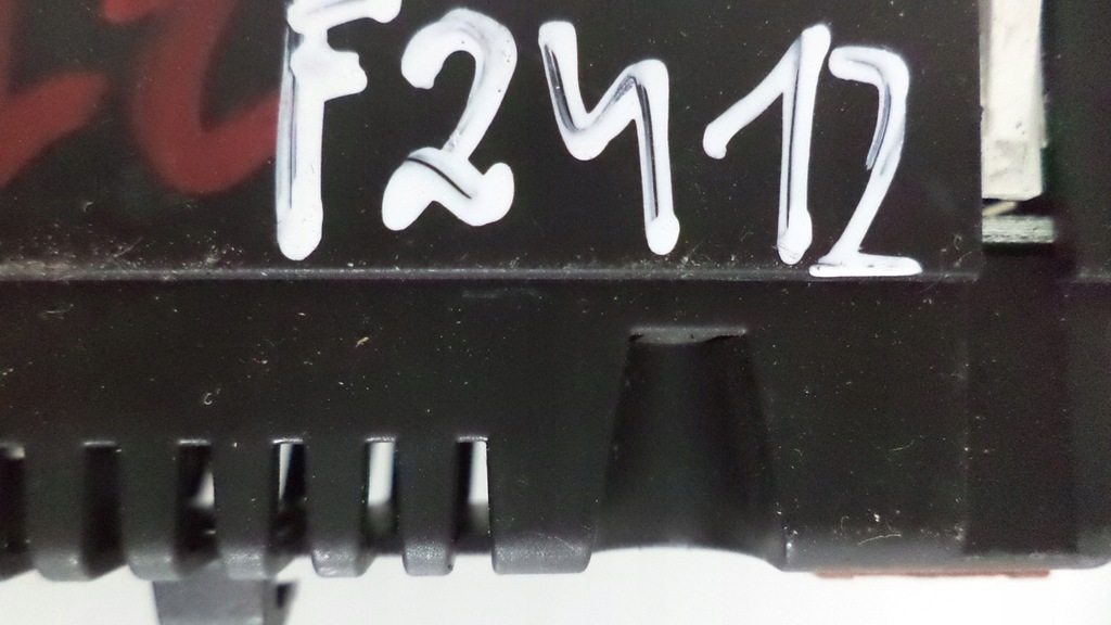 фото №7, Дисплей экран часы peugeot 207 9664483980