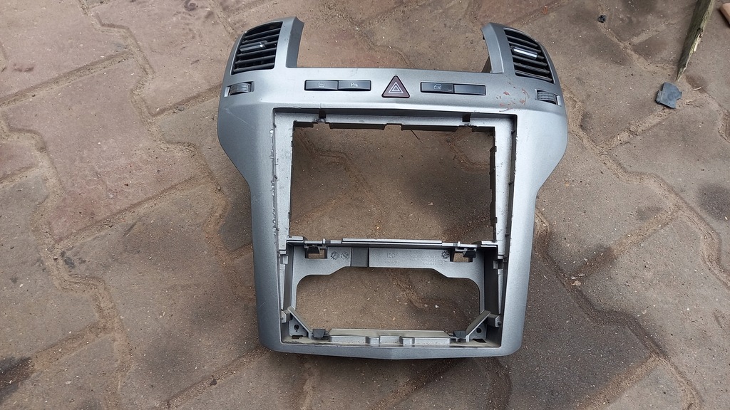 фото №1, Решётки обдув opel zafira b 06r kombi