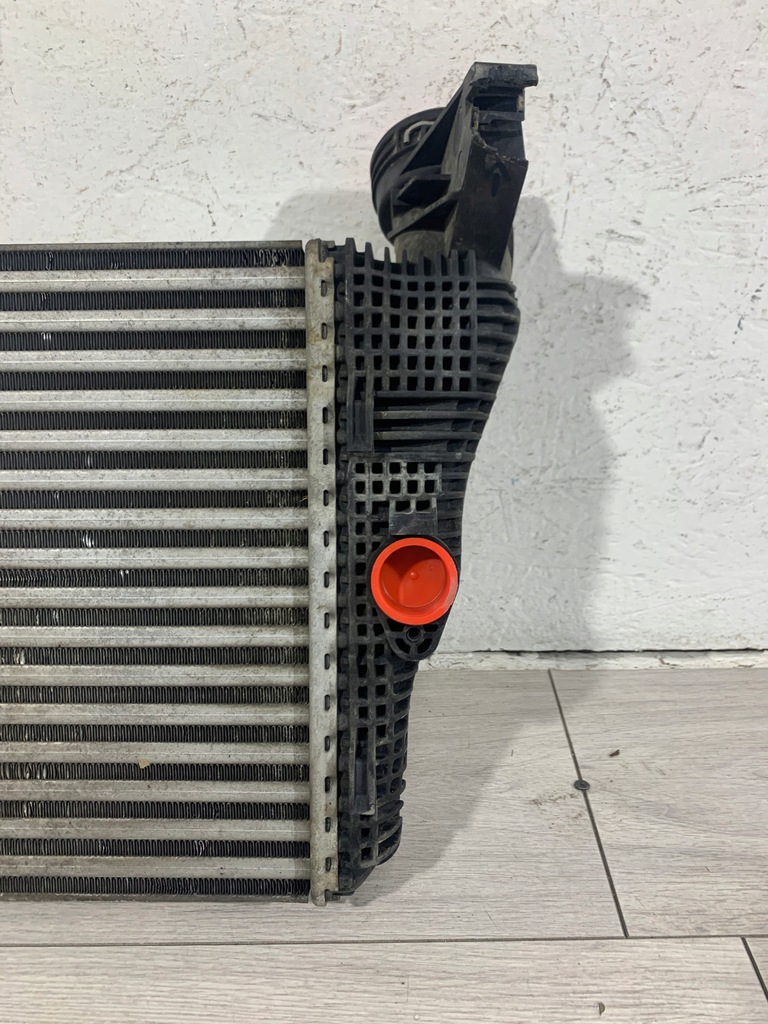 фото №4, Интеркулер porsche macan 18- правый 95b.145.804.a