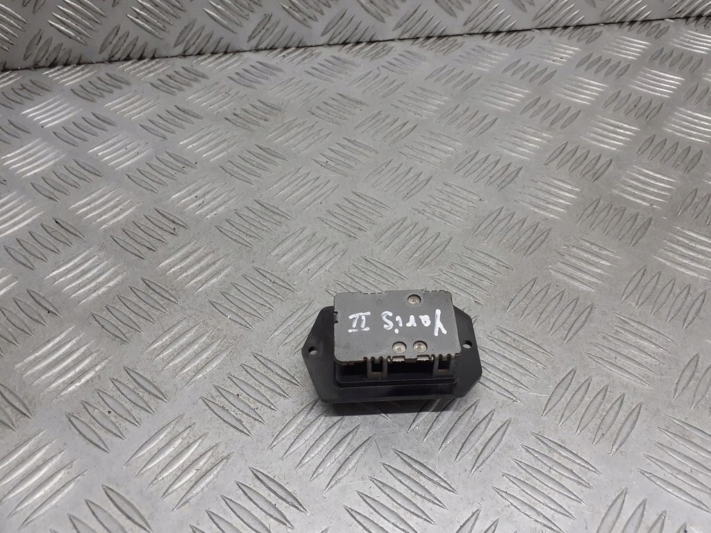 фото №1, Резистор резистор вентилятор toyota yaris ii