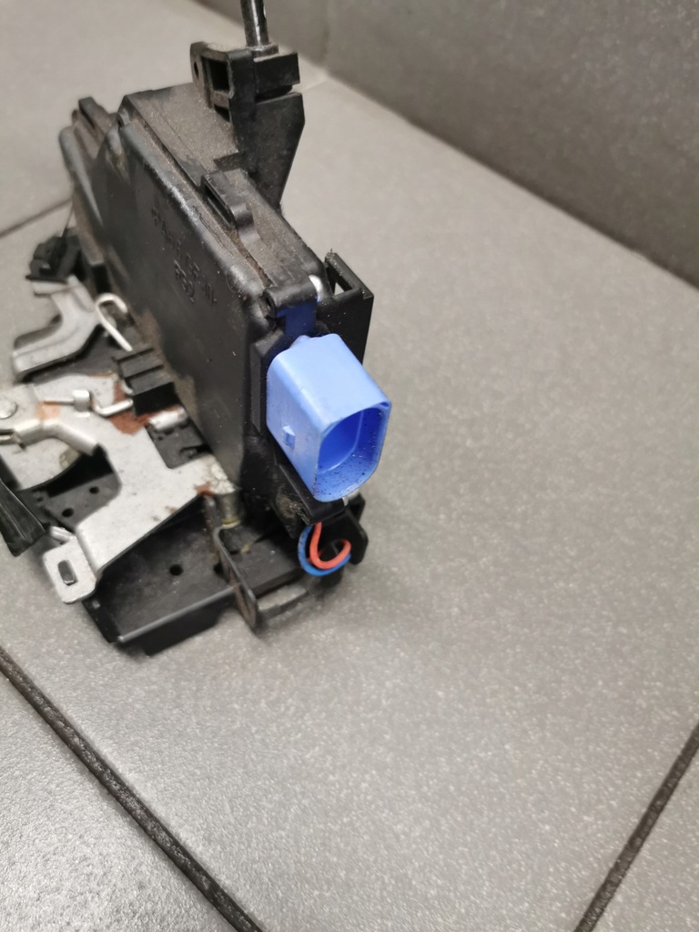 фото №5, Замок правий перед vw phaeton uk 3d2837016j