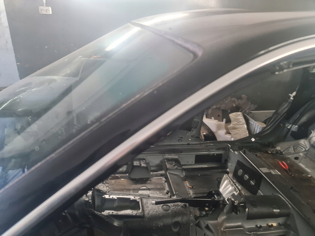 фото №3, Молдинг хром дахова ліва audi a8 d2 przed fl