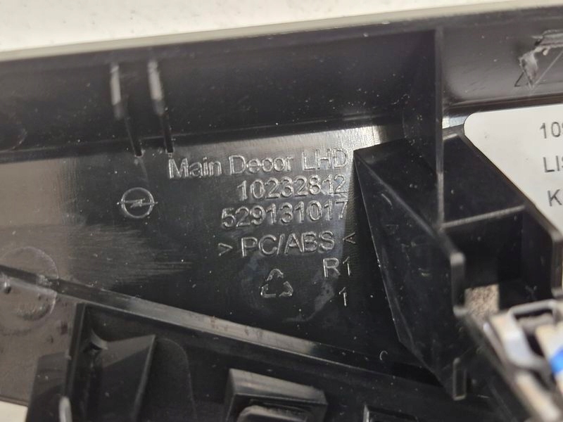 фото №8, Opel astra l vi молдинг декоративная dekor консоли 529131017