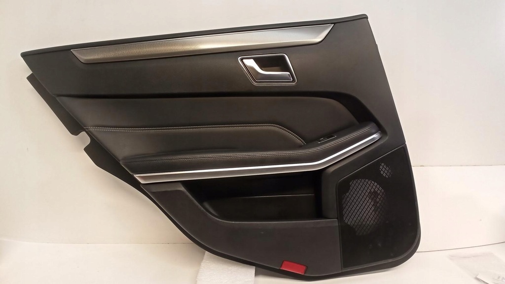 фото №1, Mercedes w212 обшивка дверь левый задняя