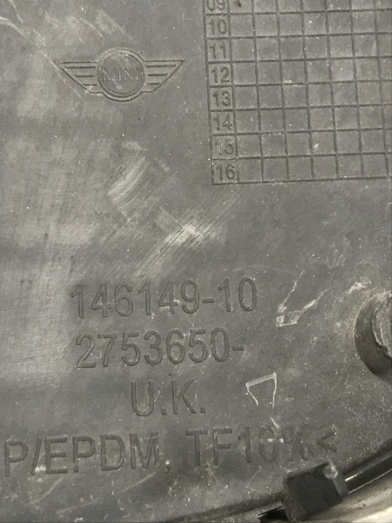 фото №13, Решётка средняя бампера перед mini r55 r56 r57